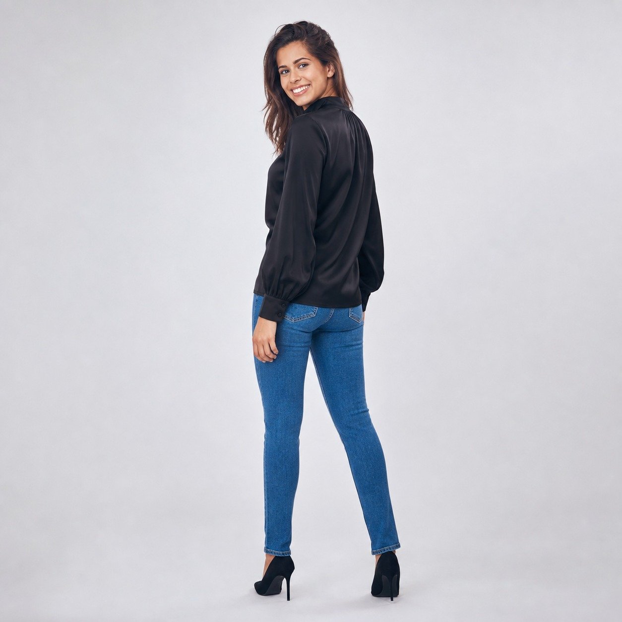 Blusa Satinada Negra para Mujer – Sateen 874-1013 - Image 4