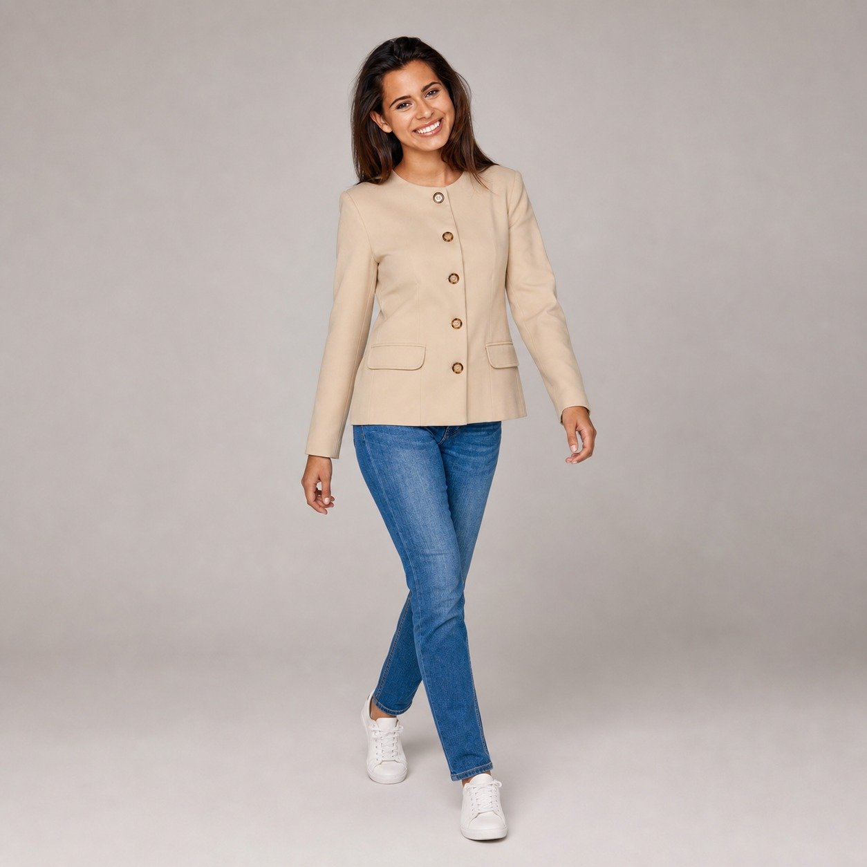 Chaqueta Beige de Cuello Redondo para Mujer – JMB 2503 - Image 5